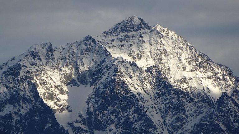 Zakopane apartamenty z basenem – relaks po górskich wędrówkach