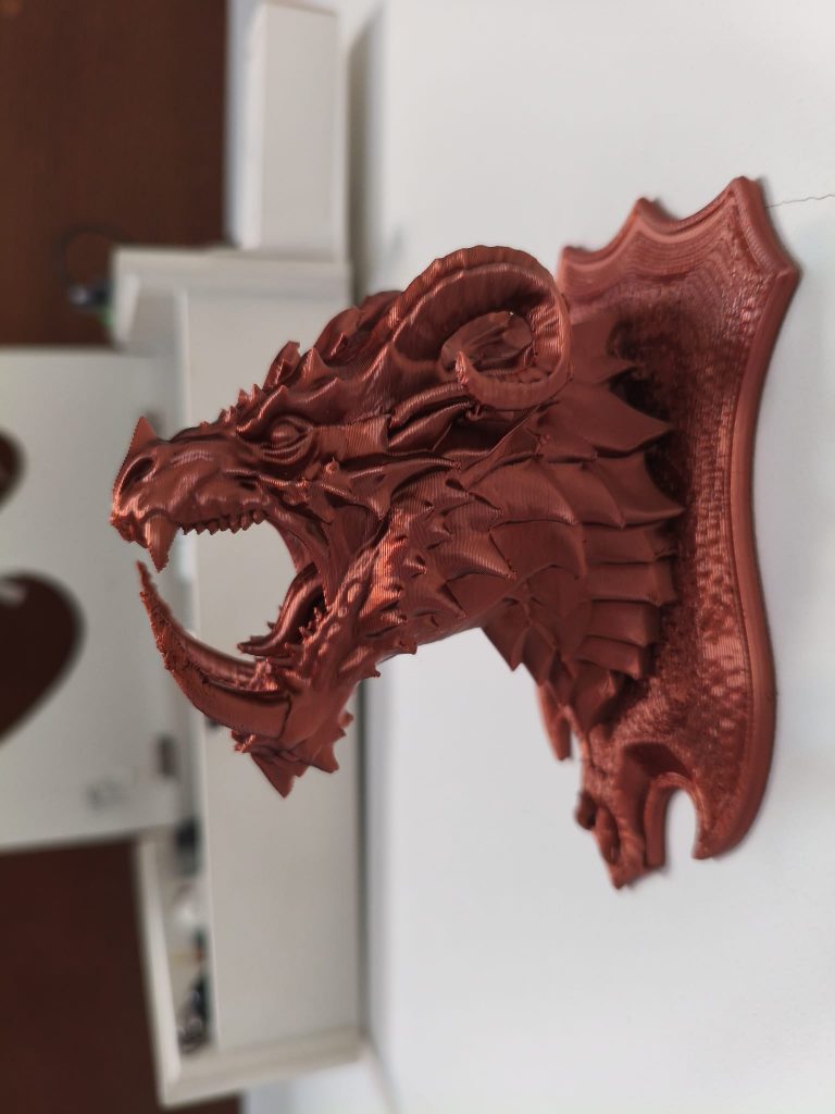 Druk 3D a tradycyjne formy wtryskowe w analizie drukuje3d.com